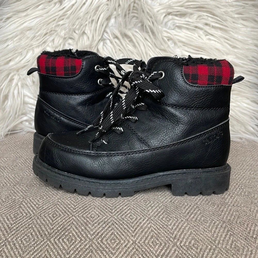 Carters‎ Boots